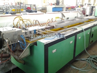 200kg/h Output WPC Profile Extrusion Line With Co - Extrusion Surface Process