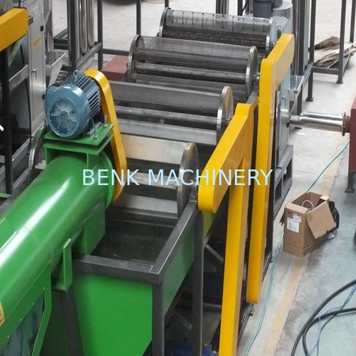 300 - 2000KG/H Waste PET Bottle Washing Recycling Line With Granulating Machine