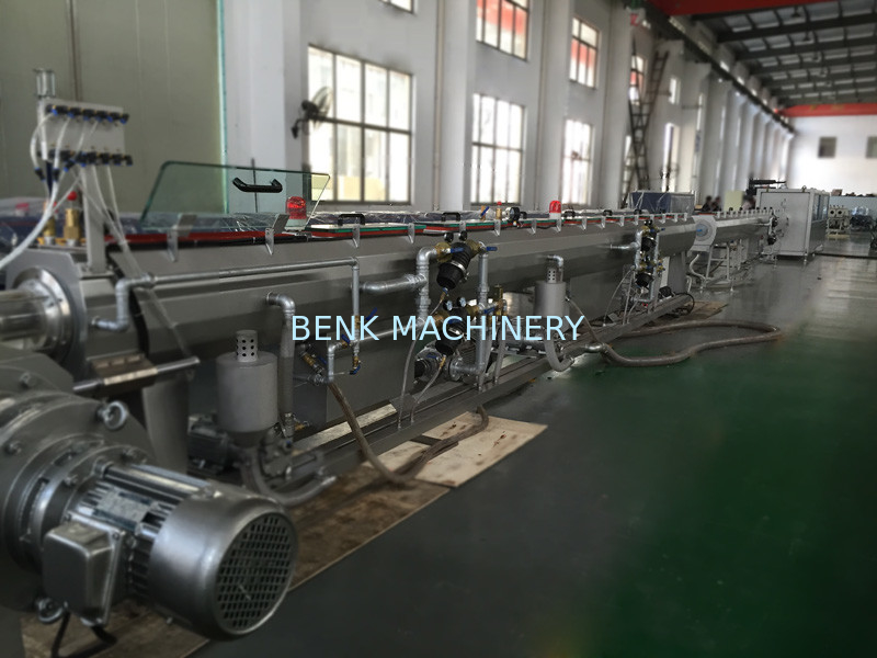 Siemens Beide Motor PE / PVC Pipe Extrusion Line With MAX. 350KG Capacity