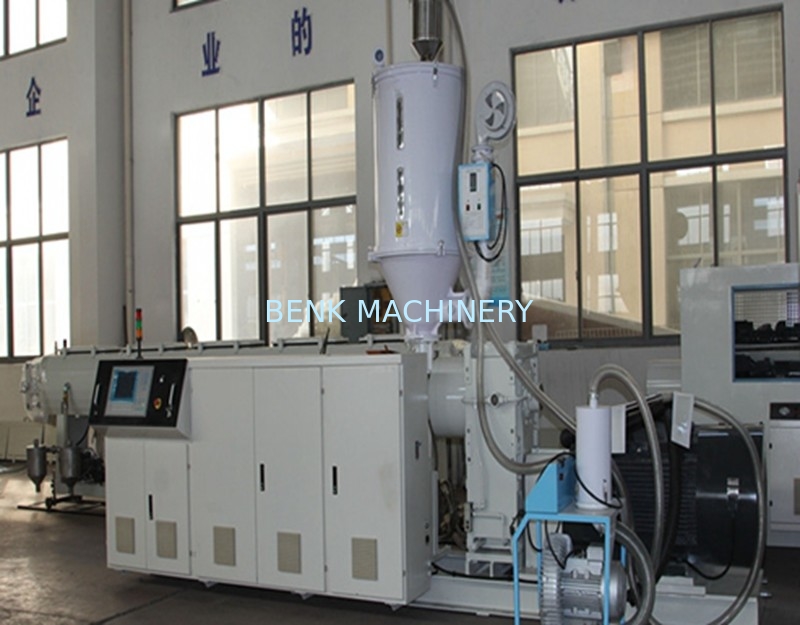 High Speed Plastic PVC / PPR Pipe Extrusion Line Single Screw Extruder
