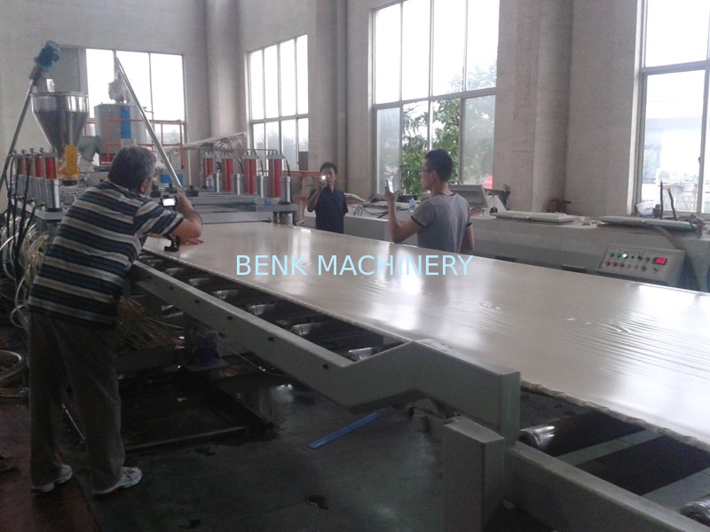 Construction Concrete Framework PVC Crust Foam Board Making Machine Sneider Siemens Motor
