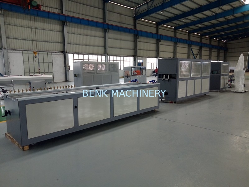 150 - 200KG Output PVC Wall Panel Profile Extrusion Line With Siemens Motor ABB Inverter