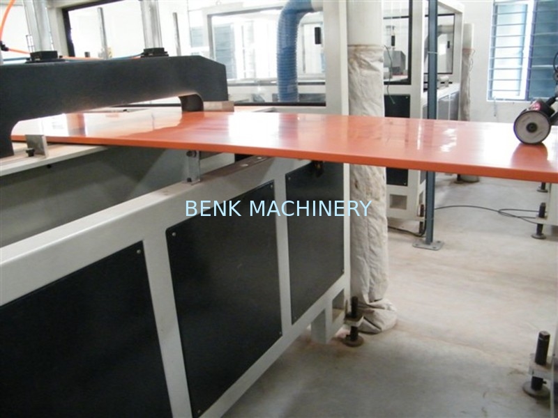 800 - 1000mm Wide WPC Profile Production Line , Plastic PVC Door Panel Making Machine